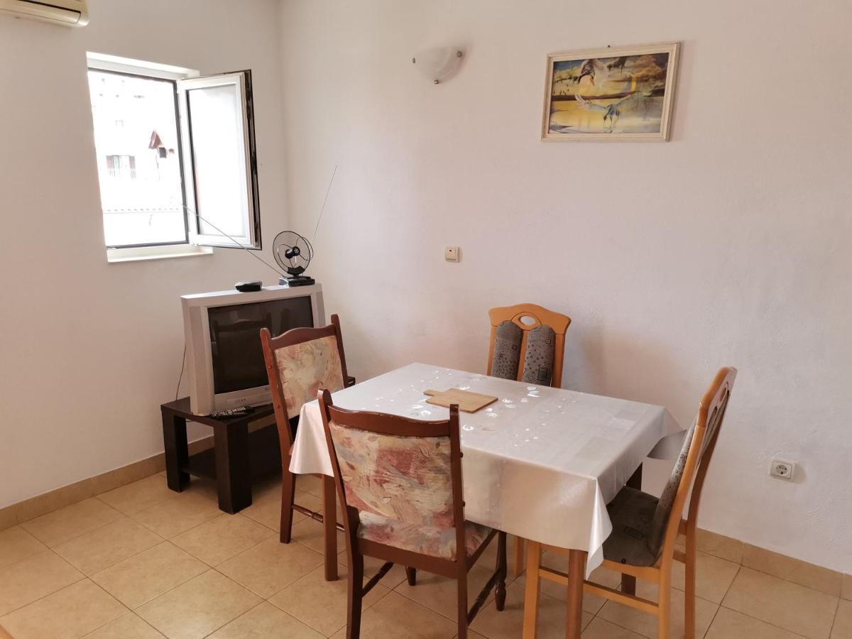 Apartments Radonic Hvar Town Exterior photo